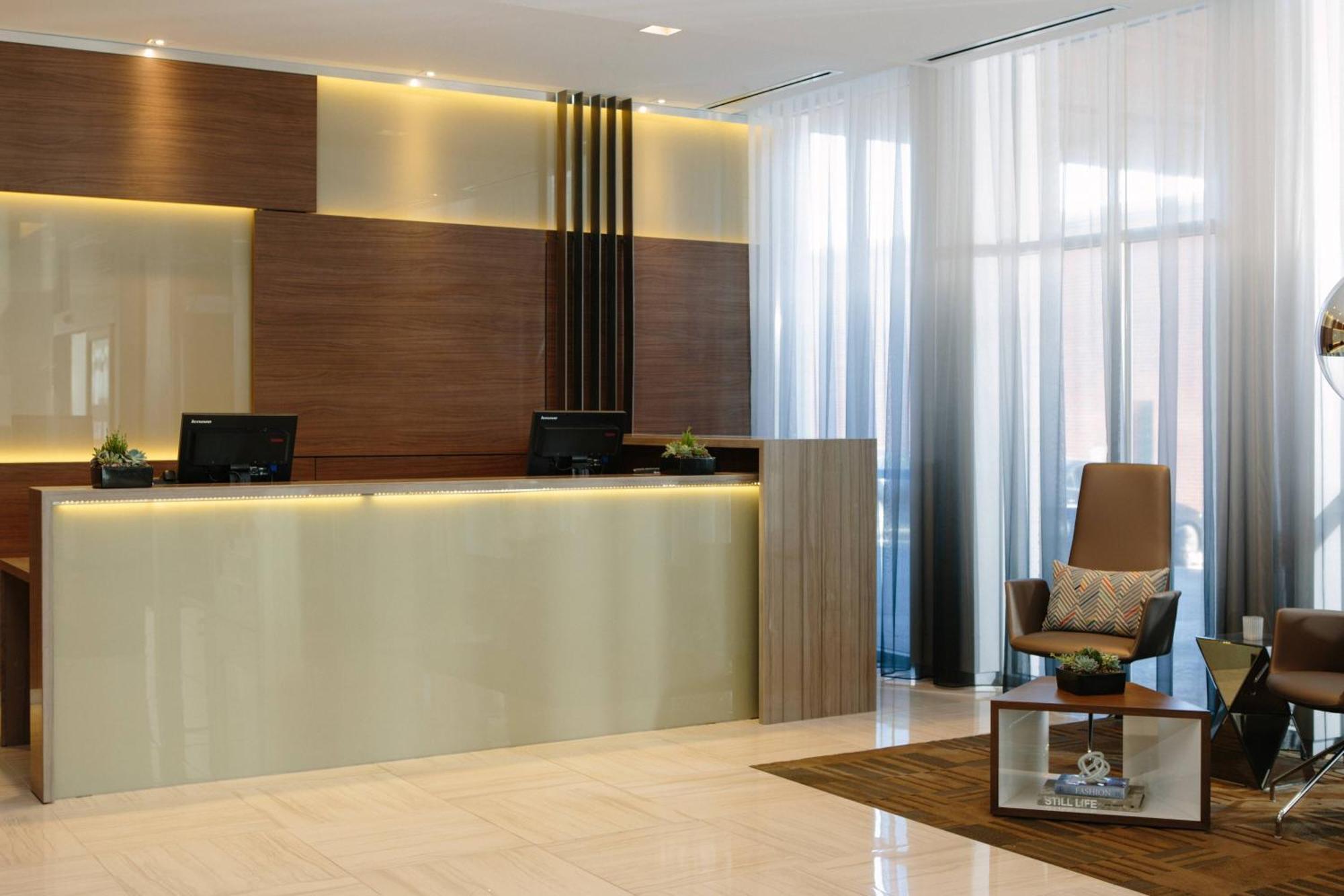 Ac Hotel Kansas City Plaza Экстерьер фото